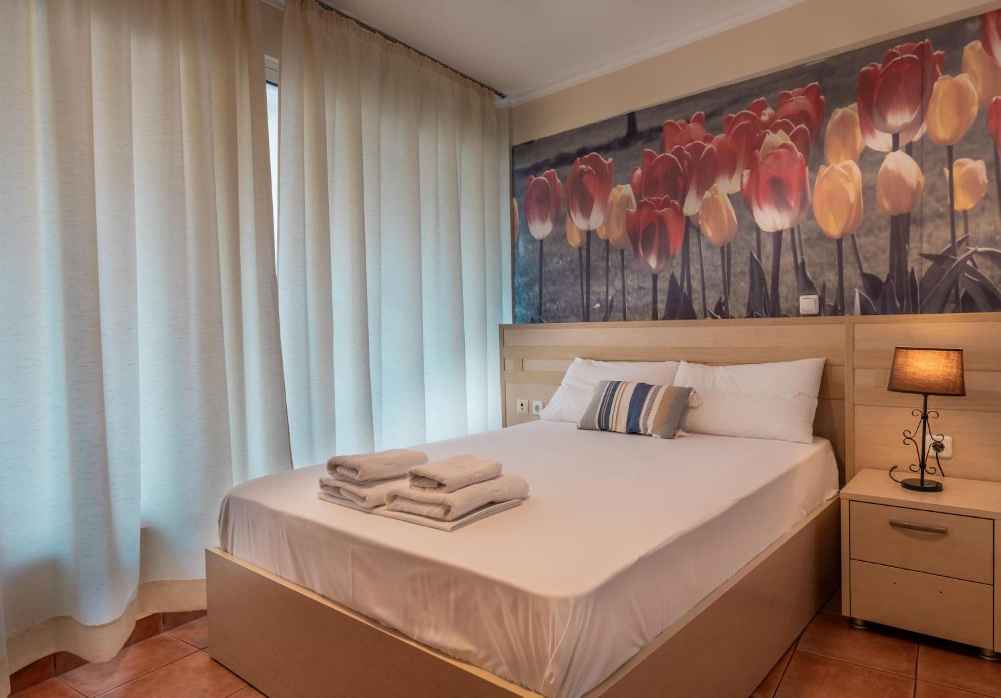 Fontana Luxury Rooms Mytilene ภายนอก รูปภาพ