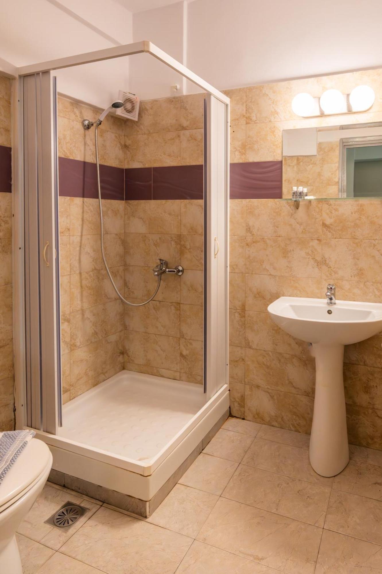 Fontana Luxury Rooms Mytilene ภายนอก รูปภาพ