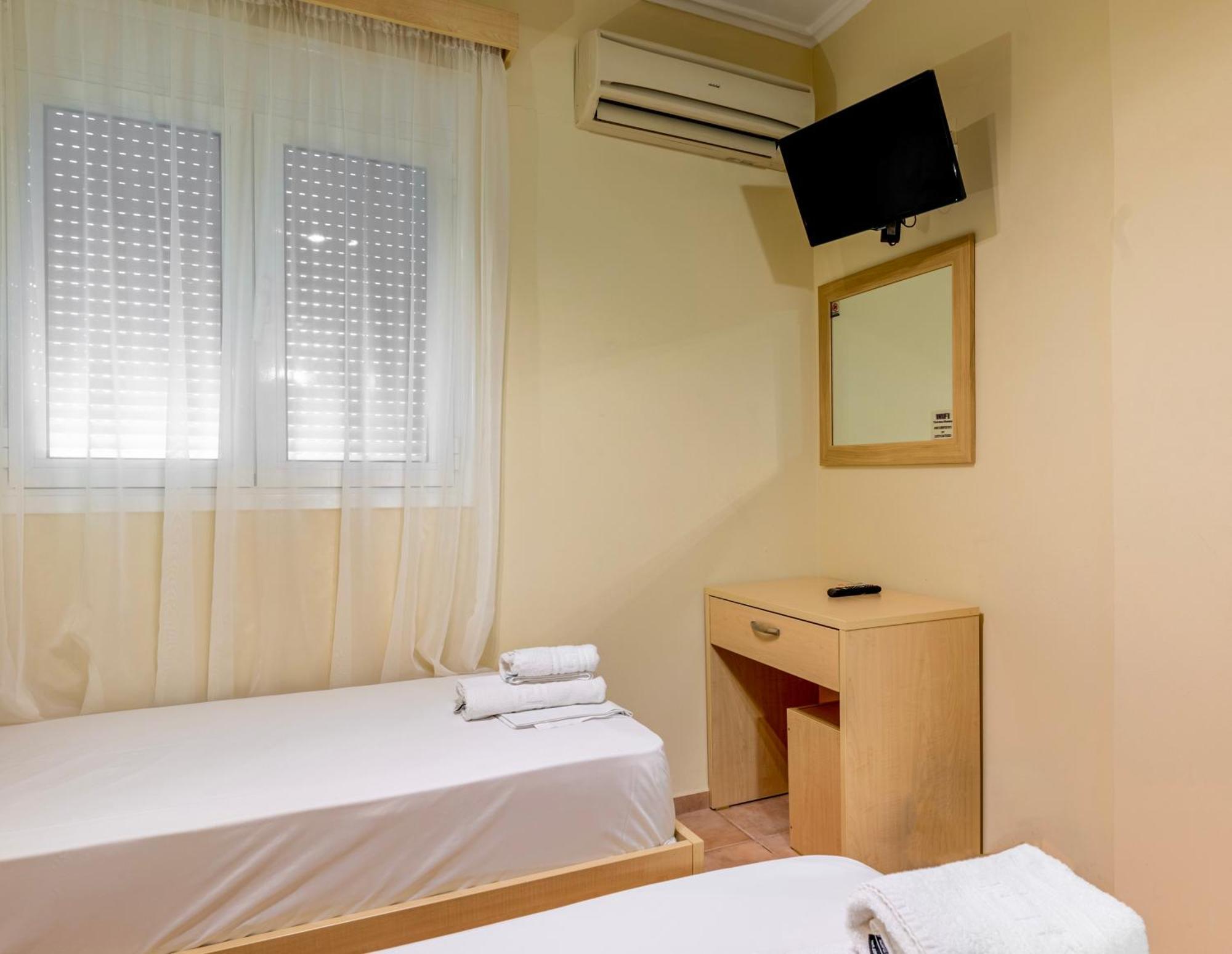 Fontana Luxury Rooms Mytilene ภายนอก รูปภาพ