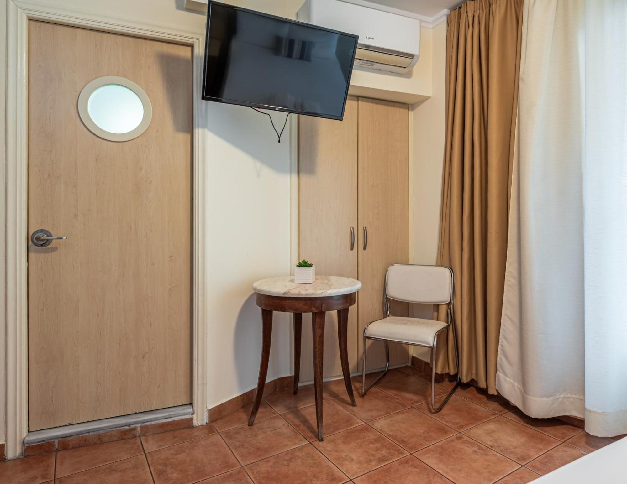 Fontana Luxury Rooms Mytilene ภายนอก รูปภาพ