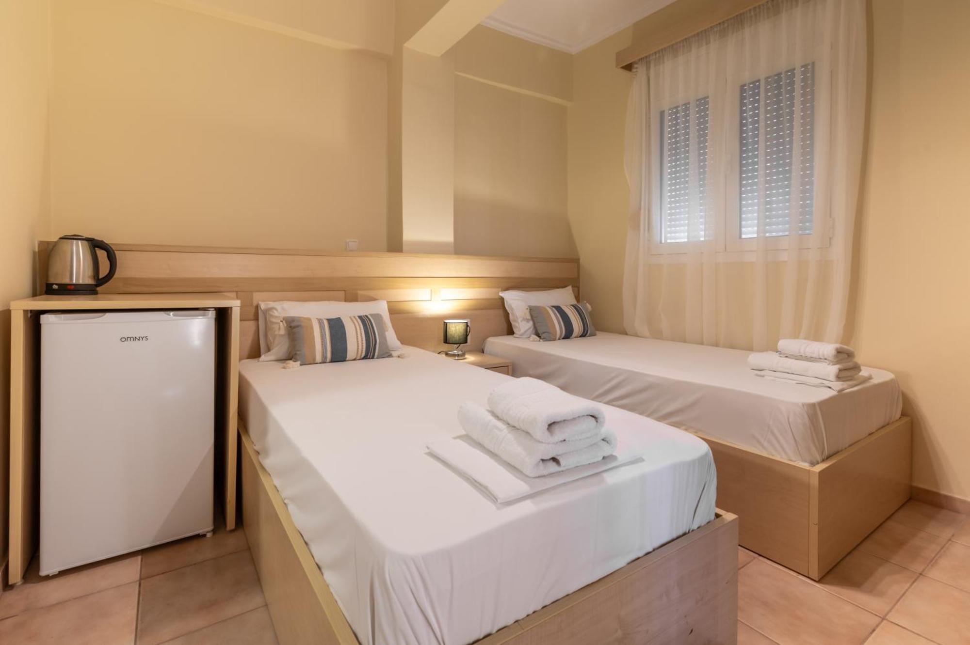 Fontana Luxury Rooms Mytilene ภายนอก รูปภาพ